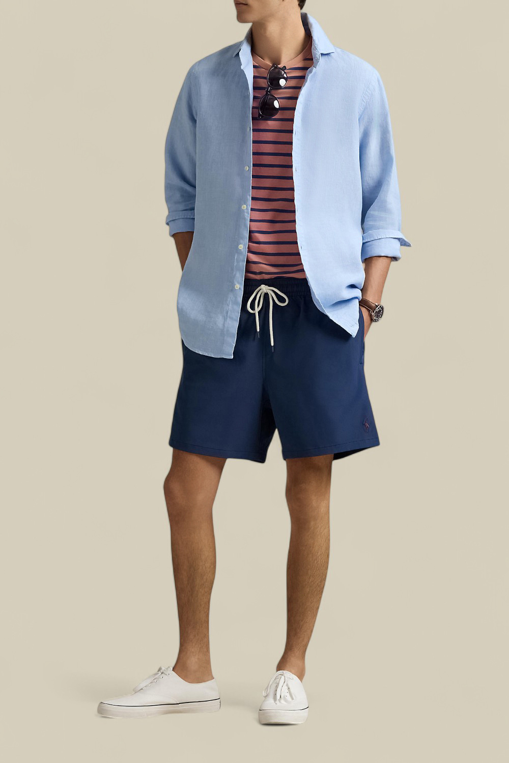 תמונת כל הלוק של מכנסי בגד ים